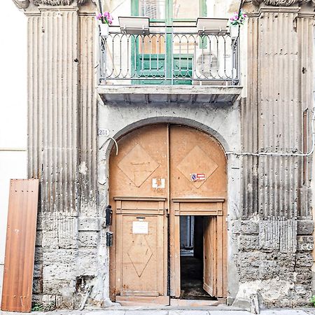 Palazzo Dei Normanni Stylish Apartment Palermo Bagian luar foto
