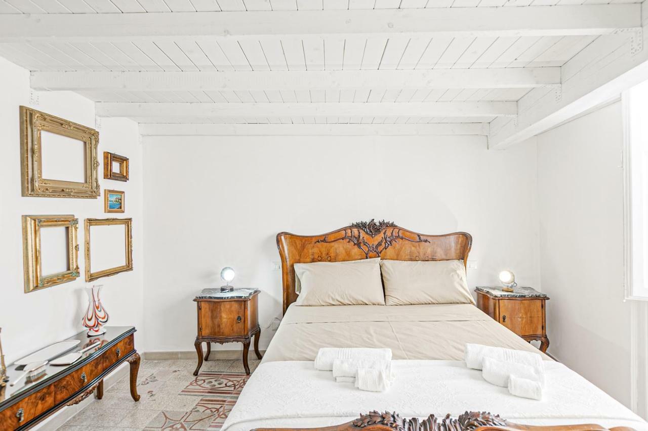 Palazzo Dei Normanni Stylish Apartment Palermo Bagian luar foto